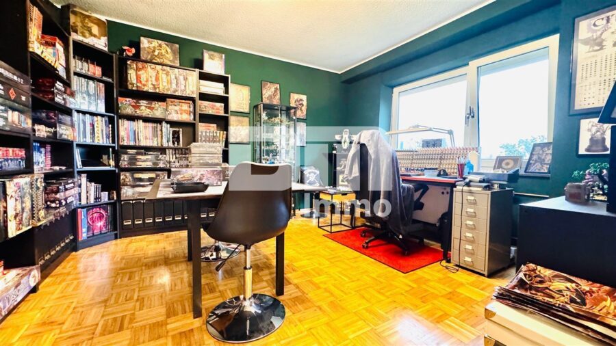 Modernisiertes 1 bis 2 Familienhaus mit DG-Ausbau BJ 02/03 und Panoramablick am Rüsteberg - WE2 Souterrain Schlafzimmer / Kinderzimmer 1